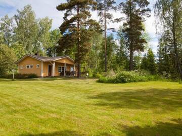 Фотографии Дома для отпуска Holiday Home Keltalilja г. Sipsiö (Финляндия) №1 Фото Дома для отпуска Holiday Home Keltalilja г. Sipsiö 1